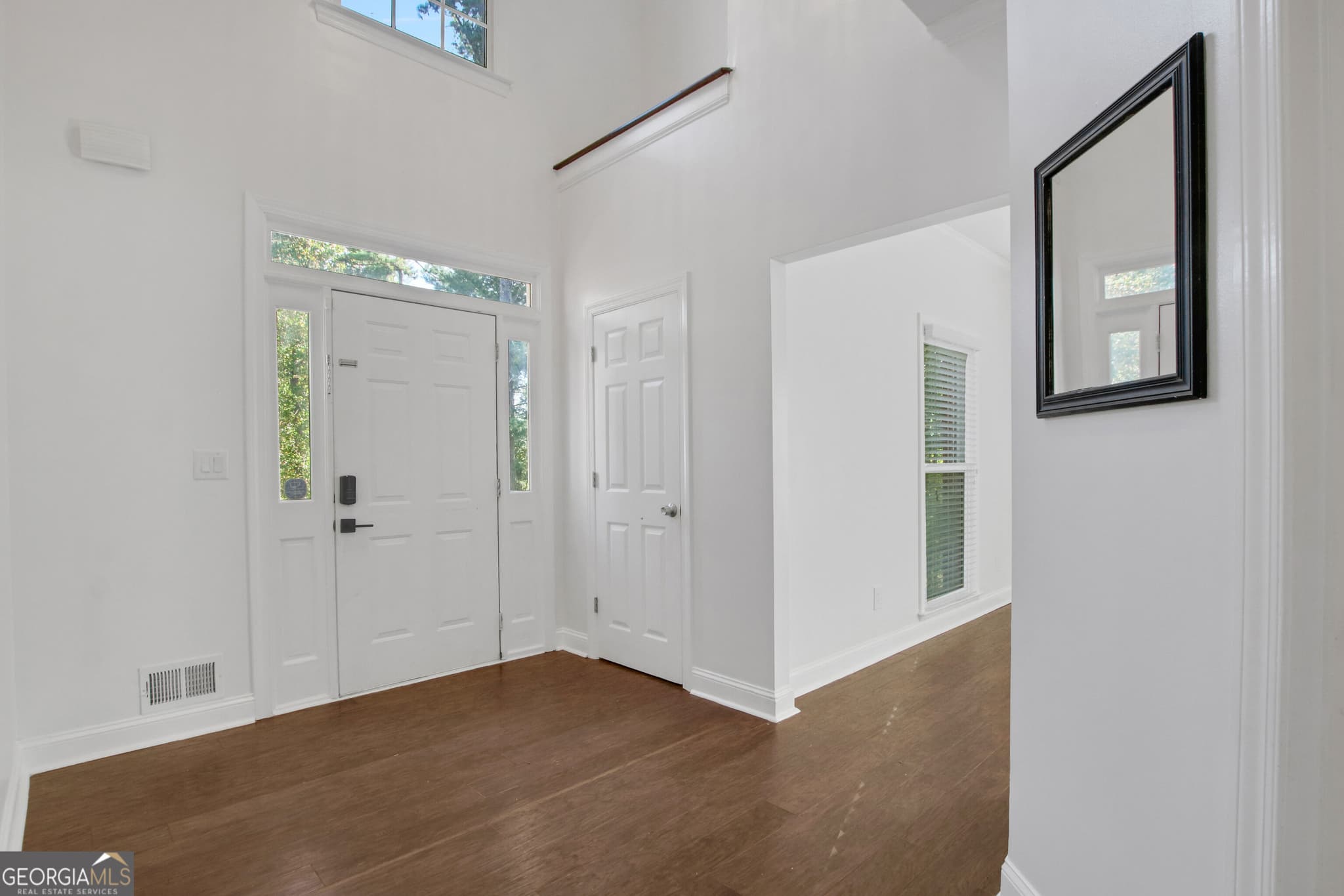 4 bedroom, 2.5 bathroom, 2,480 sq ft single family residence for sale at 5803 Silverthorn Drive, Flowery Branch, GA 30542 — photo 3