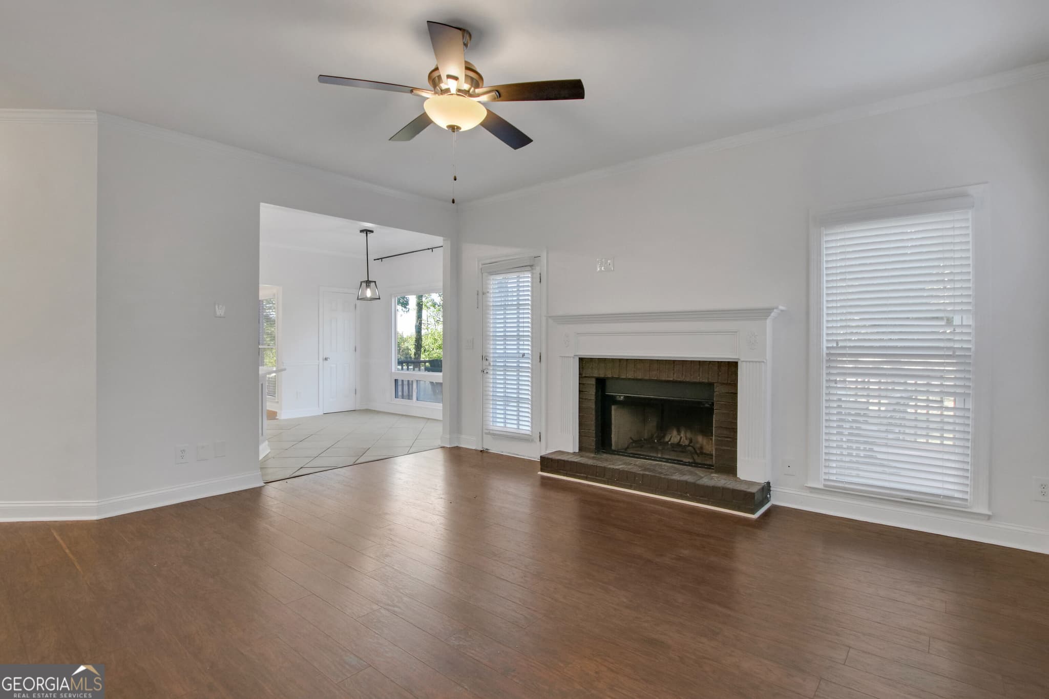 4 bedroom, 2.5 bathroom, 2,480 sq ft single family residence for sale at 5803 Silverthorn Drive, Flowery Branch, GA 30542 — photo 5