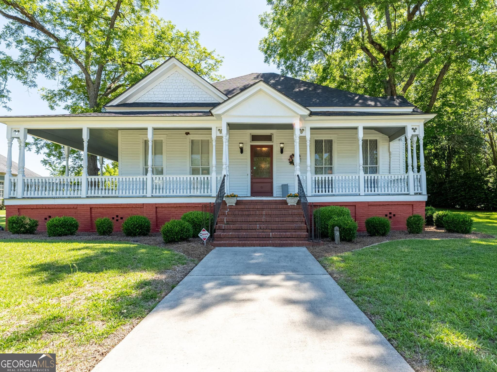 3 bedroom, 3 bathroom, 2,720 sq ft single family residence sold at 224 East Church Street, Sandersville, GA 31082