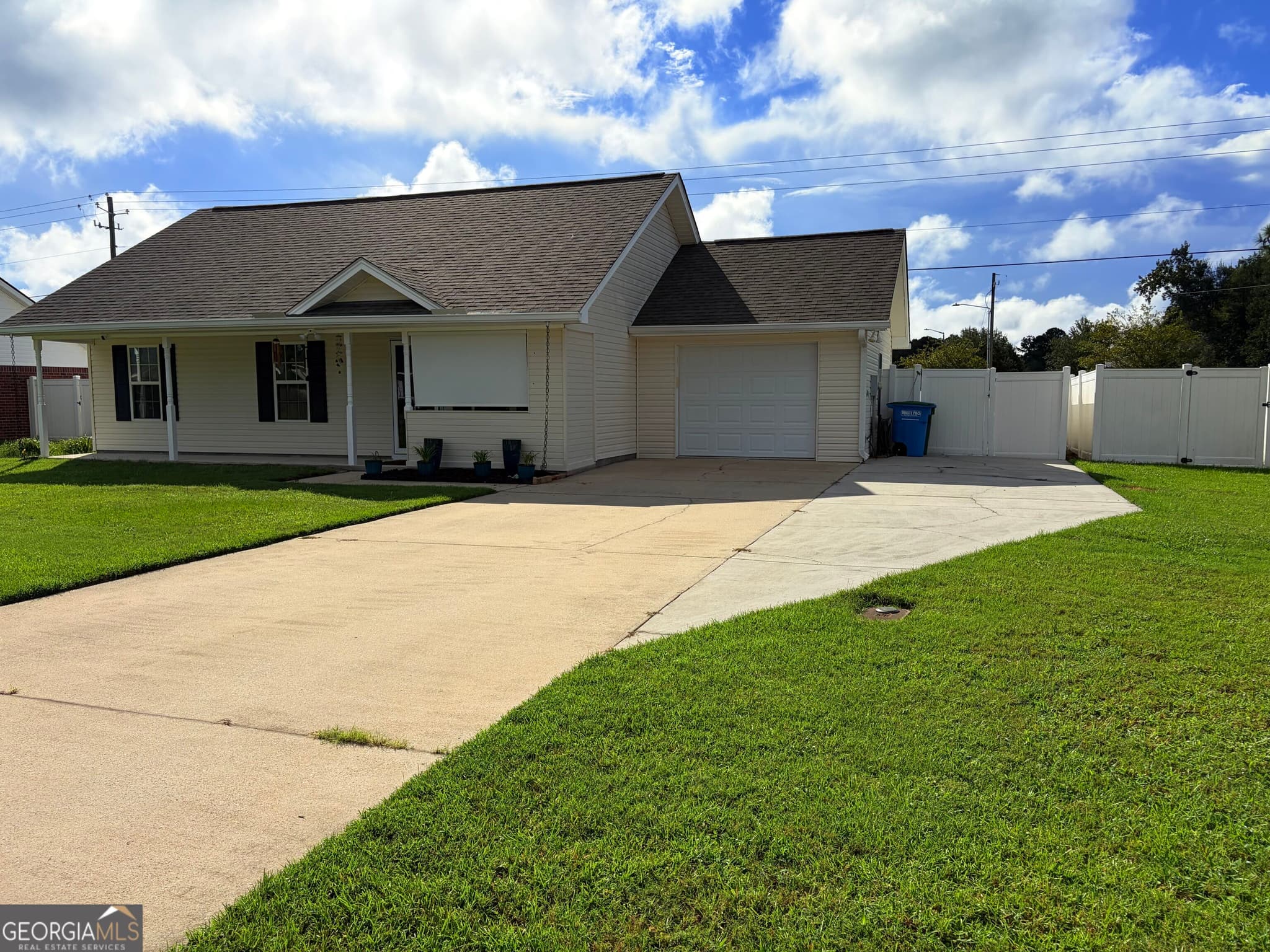 3 bedroom, 2 bathroom, 1,073 sq ft single family residence for sale at 111 Reese Way, Rincon, GA 31326