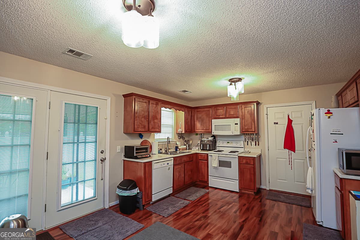 3 bedroom, 2 bathroom, 1,073 sq ft single family residence for sale at 111 Reese Way, Rincon, GA 31326 — photo 9