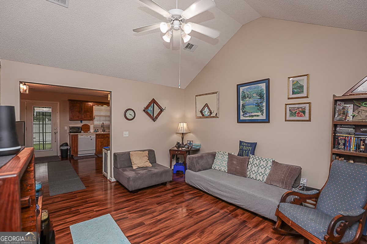 3 bedroom, 2 bathroom, 1,073 sq ft single family residence for sale at 111 Reese Way, Rincon, GA 31326 — photo 4