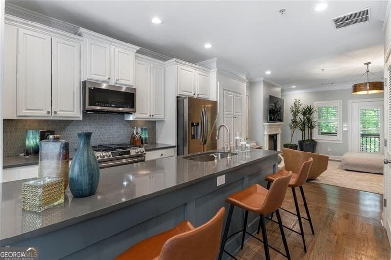 3 bedroom, 3.5 bathroom, 1,932 sq ft townhouse for sale at 402 Wade Creek Road, Alpharetta, GA 30009 — photo 7