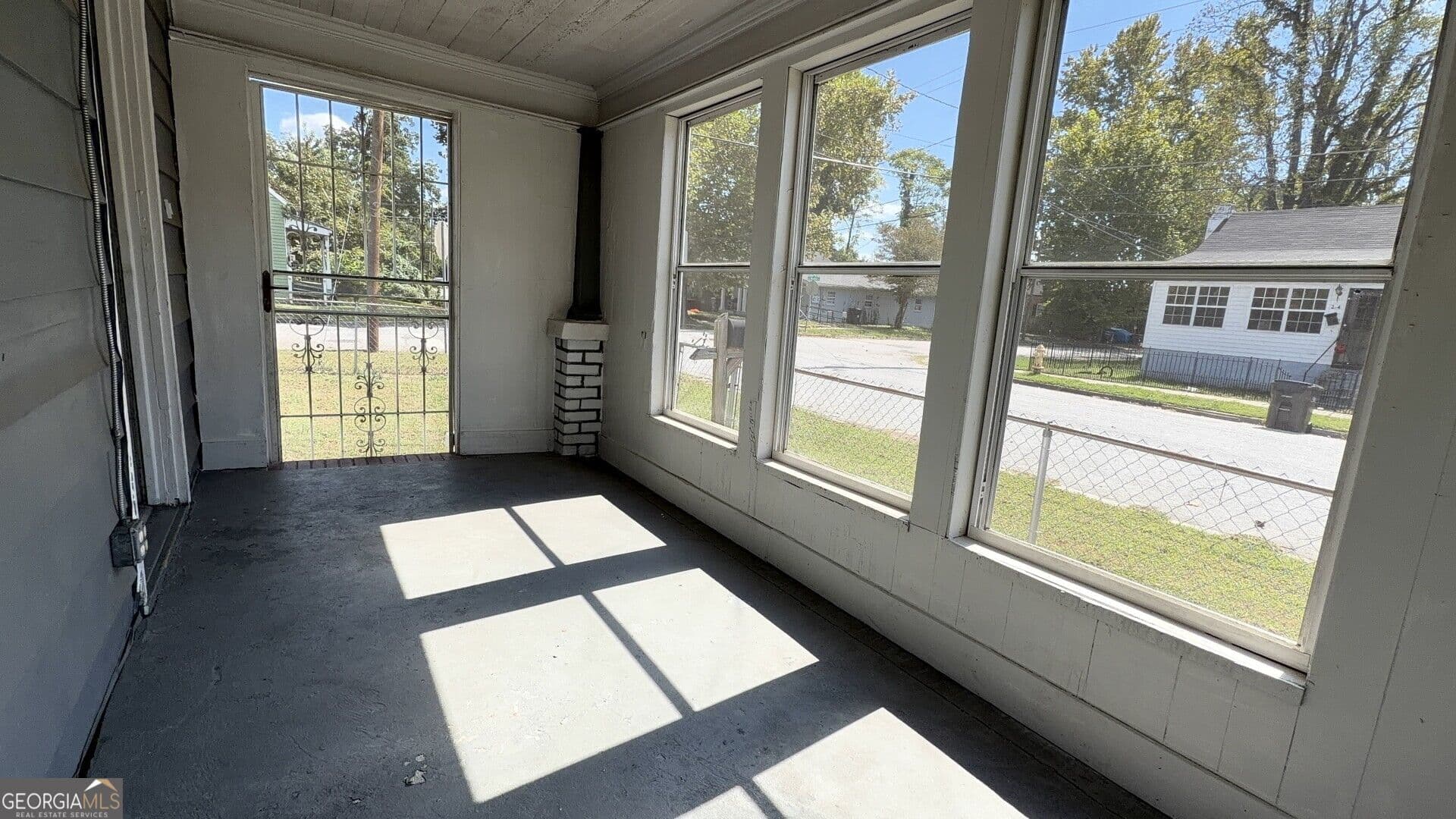 4 bedroom, 1.5 bathroom, 1,493 sq ft single family residence for sale at 23 Walker Street, Augusta, GA 30901 — photo 2