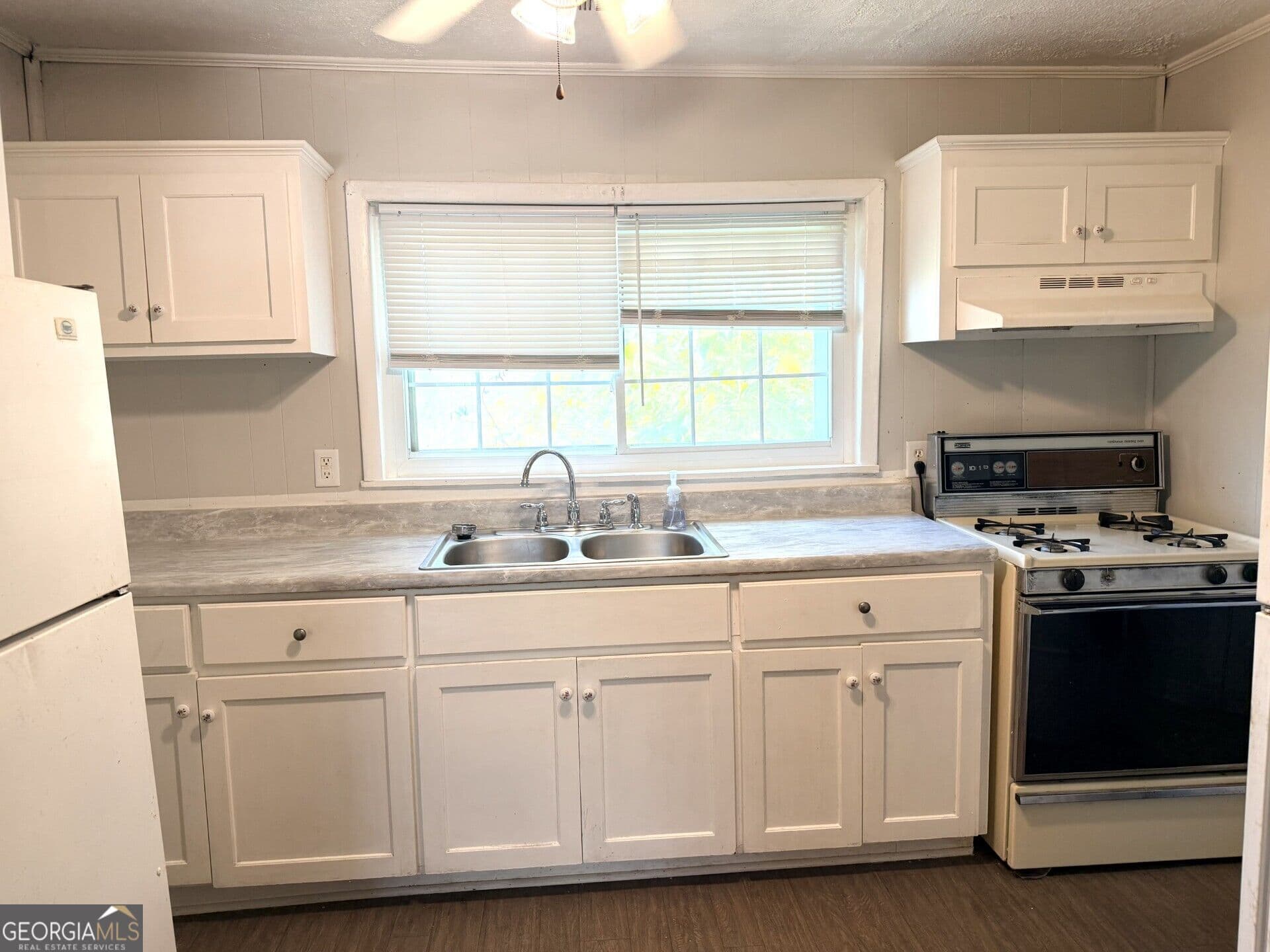 4 bedroom, 1.5 bathroom, 1,493 sq ft single family residence for sale at 23 Walker Street, Augusta, GA 30901 — photo 6