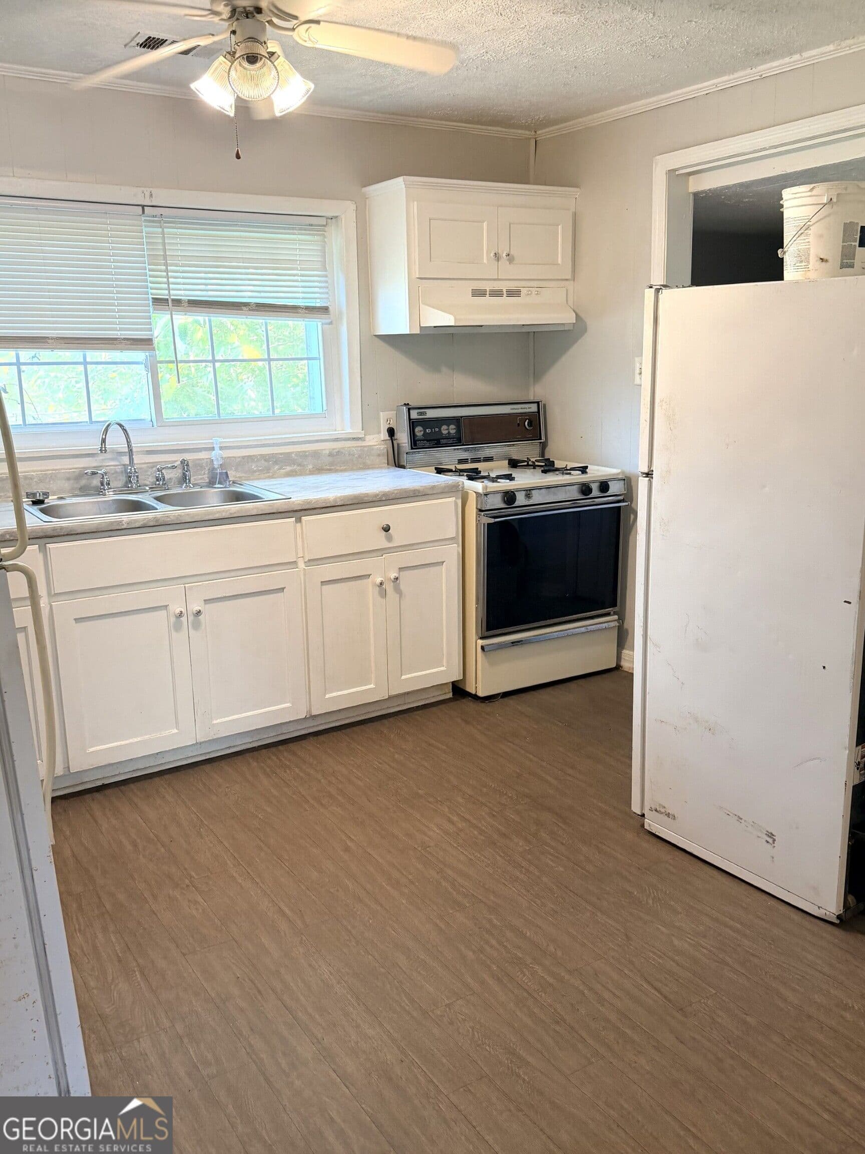 4 bedroom, 1.5 bathroom, 1,493 sq ft single family residence for sale at 23 Walker Street, Augusta, GA 30901 — photo 5