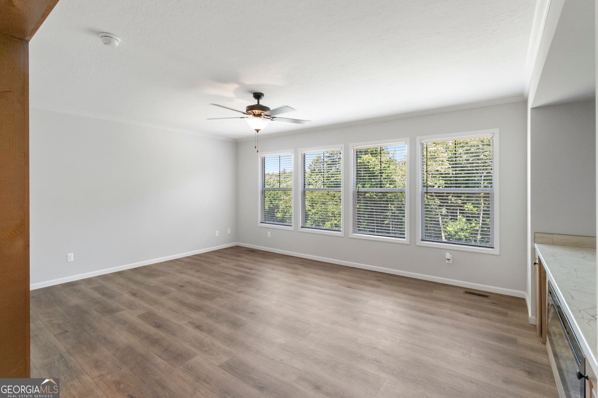 3 bedroom, 2 bathroom, 1,530 sq ft manufactured home,single family residence for sale at 654 Robertson Loop Road, Clarkesville, GA 30523 — photo 10