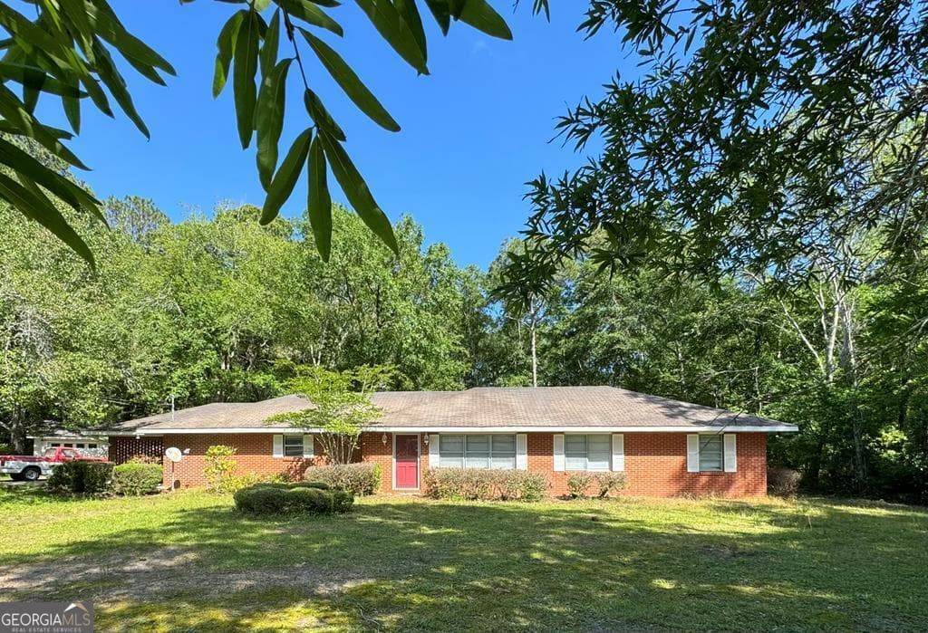 37 Bellview Circle, Hazlehurst, GA 31539 — most recent listing photo