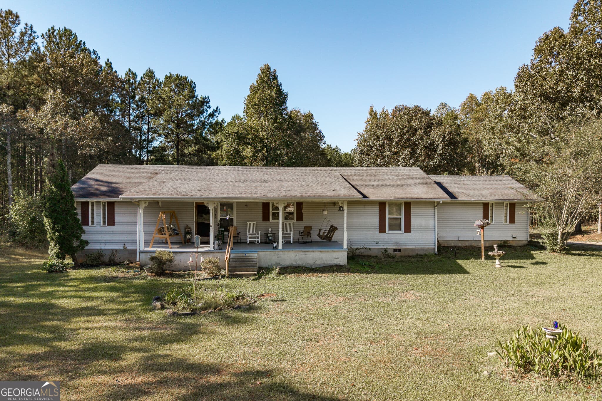 3 bedroom, 2 bathroom, 1,807 sq ft single family residence for sale at 606 Berkeley Road, Carlton, GA 30627 — photo 1 of 28