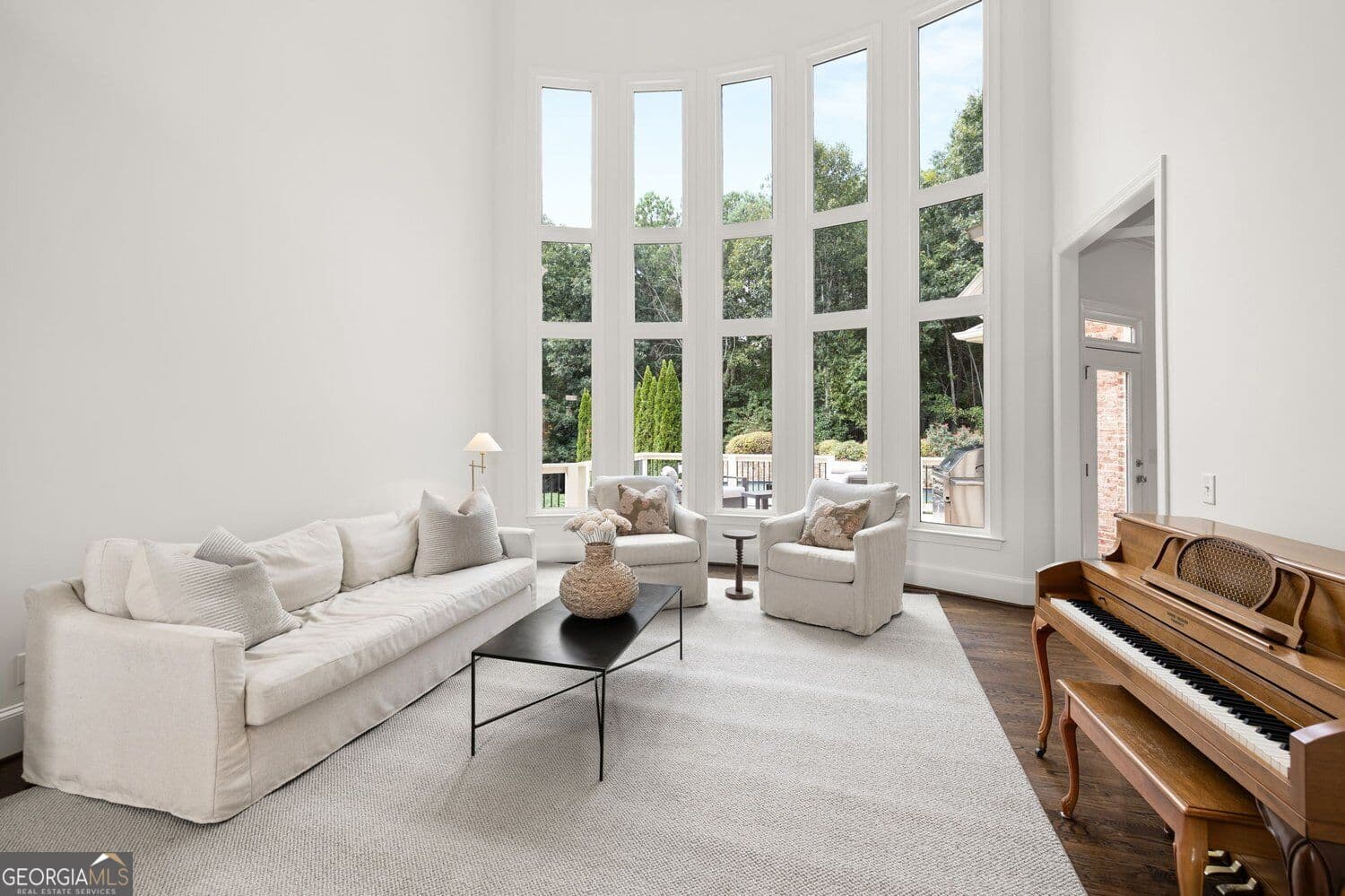5 bedroom, 5.5 bathroom, 6,383 sq ft single family residence for sale at 8030 Coventry Pointe, Suwanee, GA 30024 — photo 8