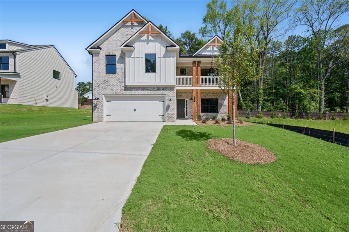 4 bedroom, 2.5 bathroom, 2,301 sq ft single family residence for sale at 360 Waterbluff Drive, Mableton, GA 30126