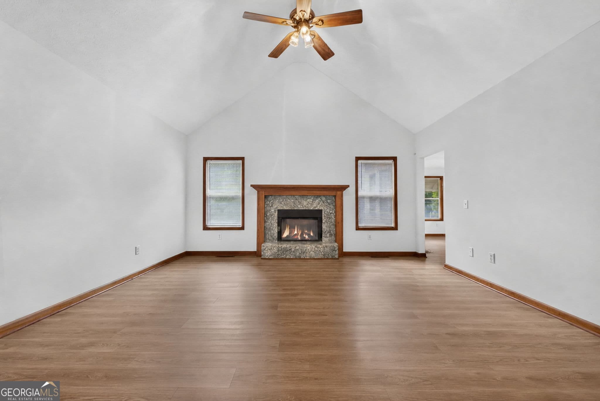 3 bedroom, 2 bathroom, 2,550 sq ft single family residence for sale at 2762 Lester Mill Road, Locust Grove, GA 30248 — photo 9