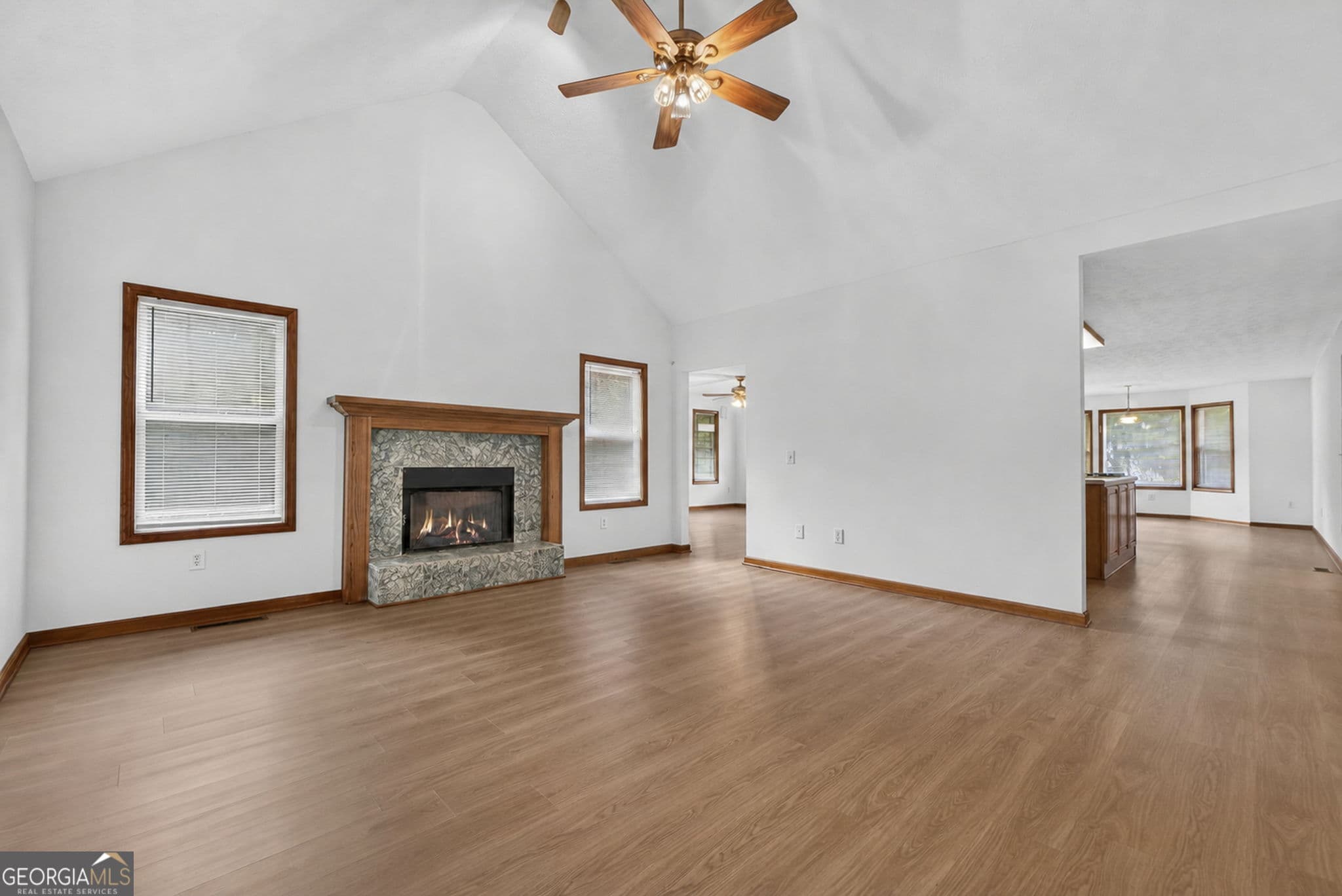 3 bedroom, 2 bathroom, 2,550 sq ft single family residence for sale at 2762 Lester Mill Road, Locust Grove, GA 30248 — photo 10