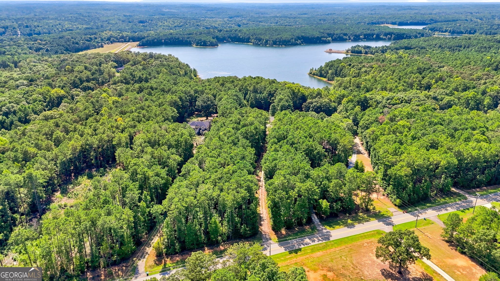 3 bedroom, 2 bathroom, 2,550 sq ft single family residence for sale at 2762 Lester Mill Road, Locust Grove, GA 30248 — photo 4