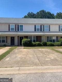 3 bedroom, 2.5 bathroom, 1,320 sq ft townhouse for rent at 144 Blake Avenue, Jackson, GA 30233 for $1,450 a month — photo 1 of 1
