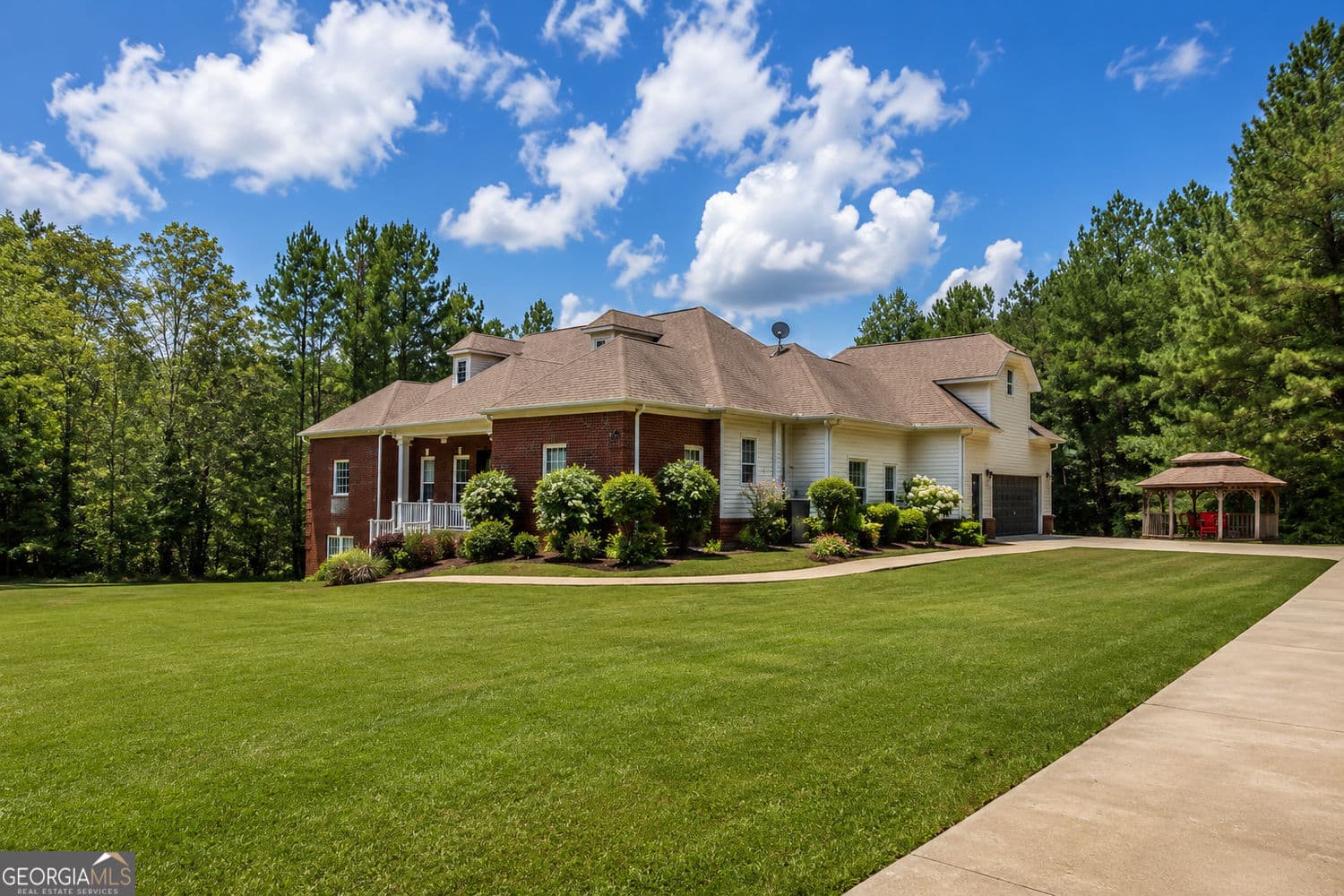 4 bedroom, 3 bathroom, 2,797 sq ft single family residence for sale at 166 Freedom Lane, Commerce, GA 30530 — photo 10