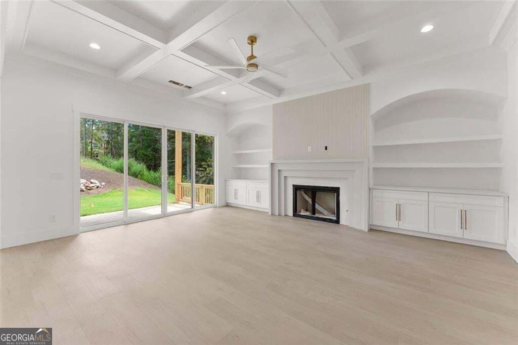 4 bedroom, 3.5 bathroom, 2,579 sq ft single family residence for sale at 3109 Winding Lake Court, Gainesville, GA 30504 — photo 3