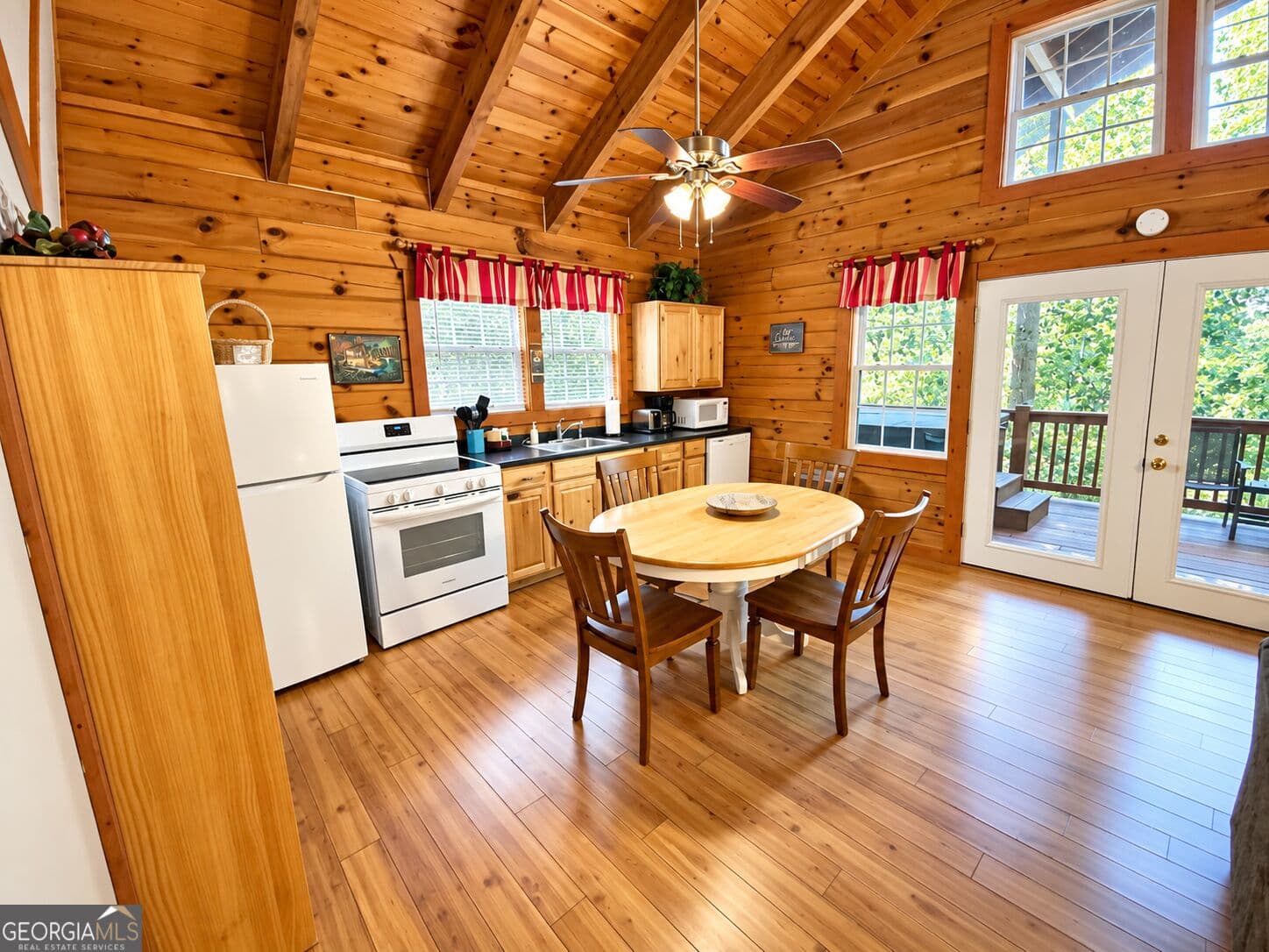 2 bedroom, 2 bathroom, 960 sq ft cabin,single family residence for sale at 324 Heavenly Ridge, Sautee Nacoochee, GA 30571 — photo 10