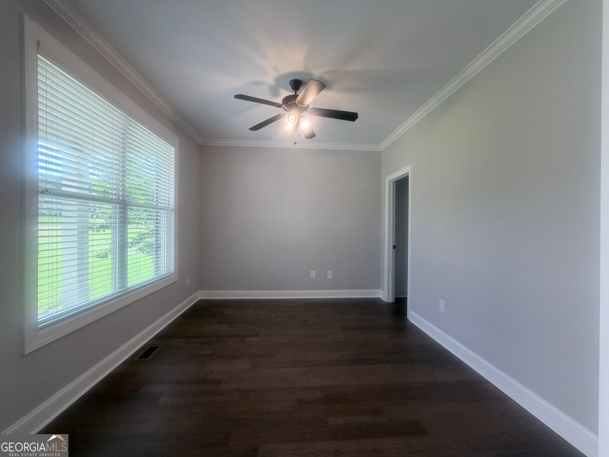 5 bedroom, 3.5 bathroom, 3,223 sq ft single family residence for sale at 2577 Blazing Star Court, Statham, GA 30666 — photo 4