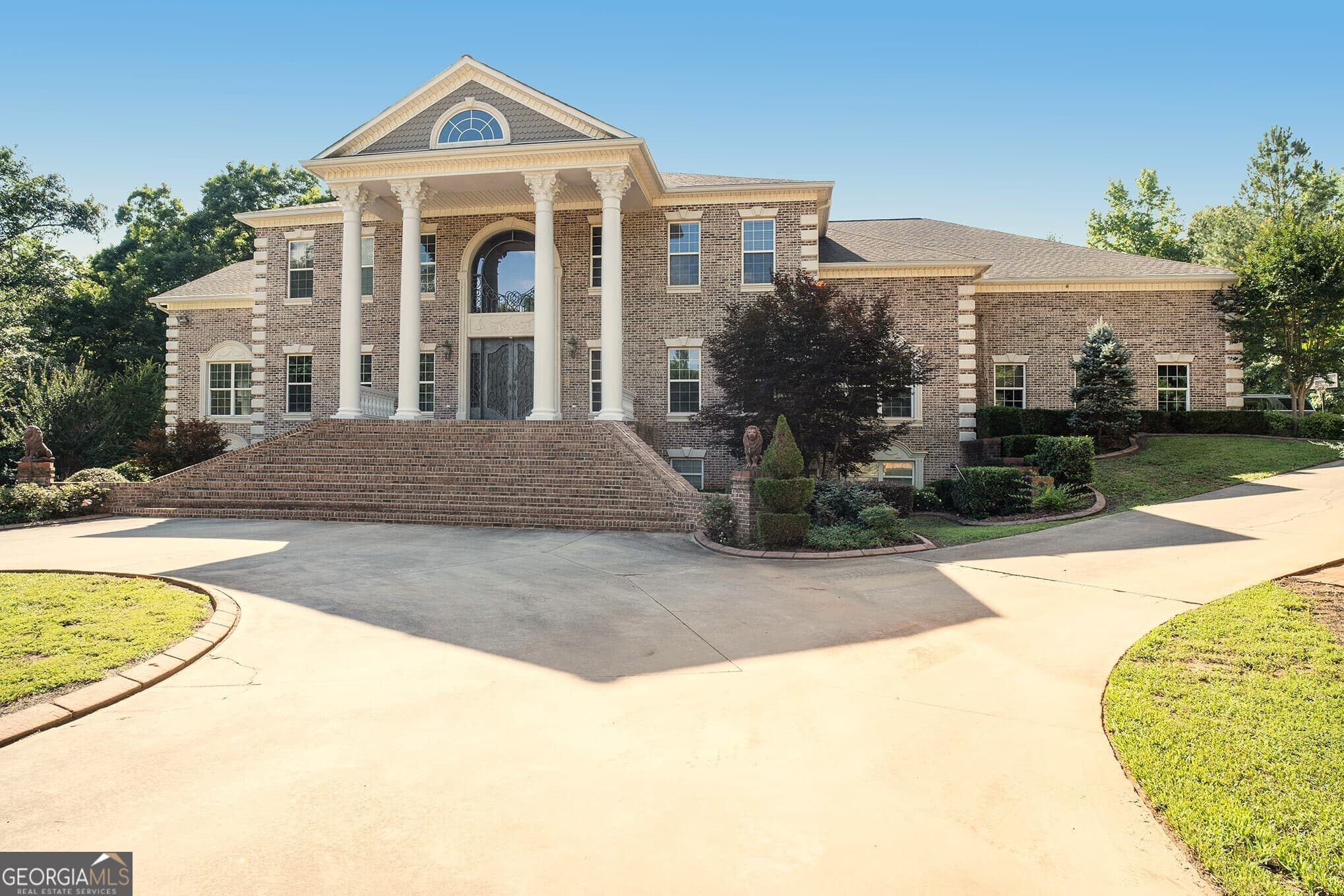 8 bedroom, 7.5 bathroom, 12,140 sq ft single family residence sold at 320 Riverbend Drive, Mcdonough, GA 30252