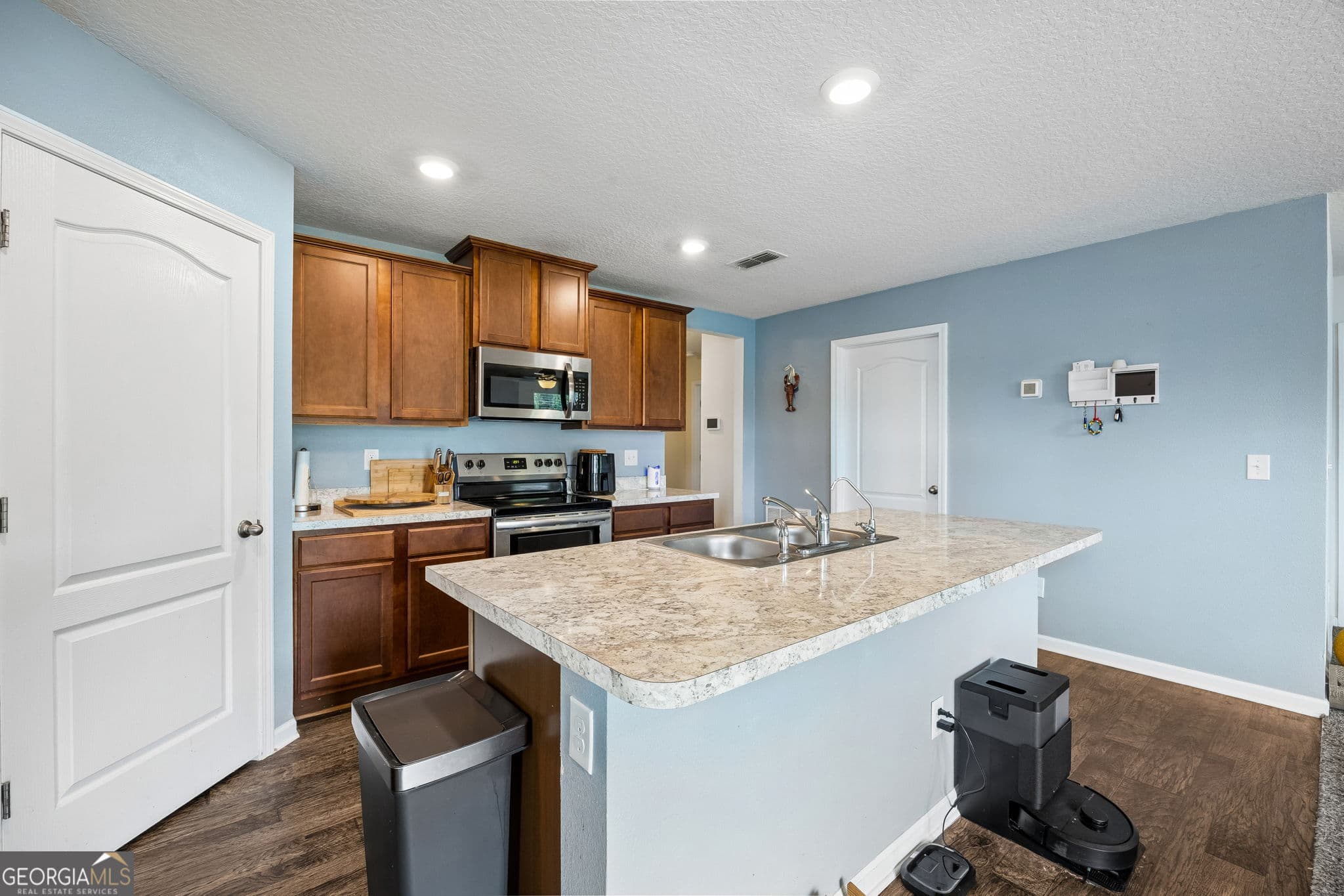 4 bedroom, 2 bathroom, 1,464 sq ft single family residence for sale at 302 Cedar Breeze Drive, Kingsland, GA 31548 — photo 6