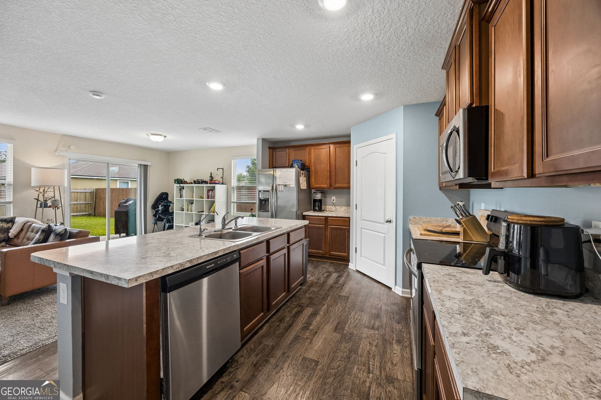 4 bedroom, 2 bathroom, 1,464 sq ft single family residence for sale at 302 Cedar Breeze Drive, Kingsland, GA 31548 — photo 3