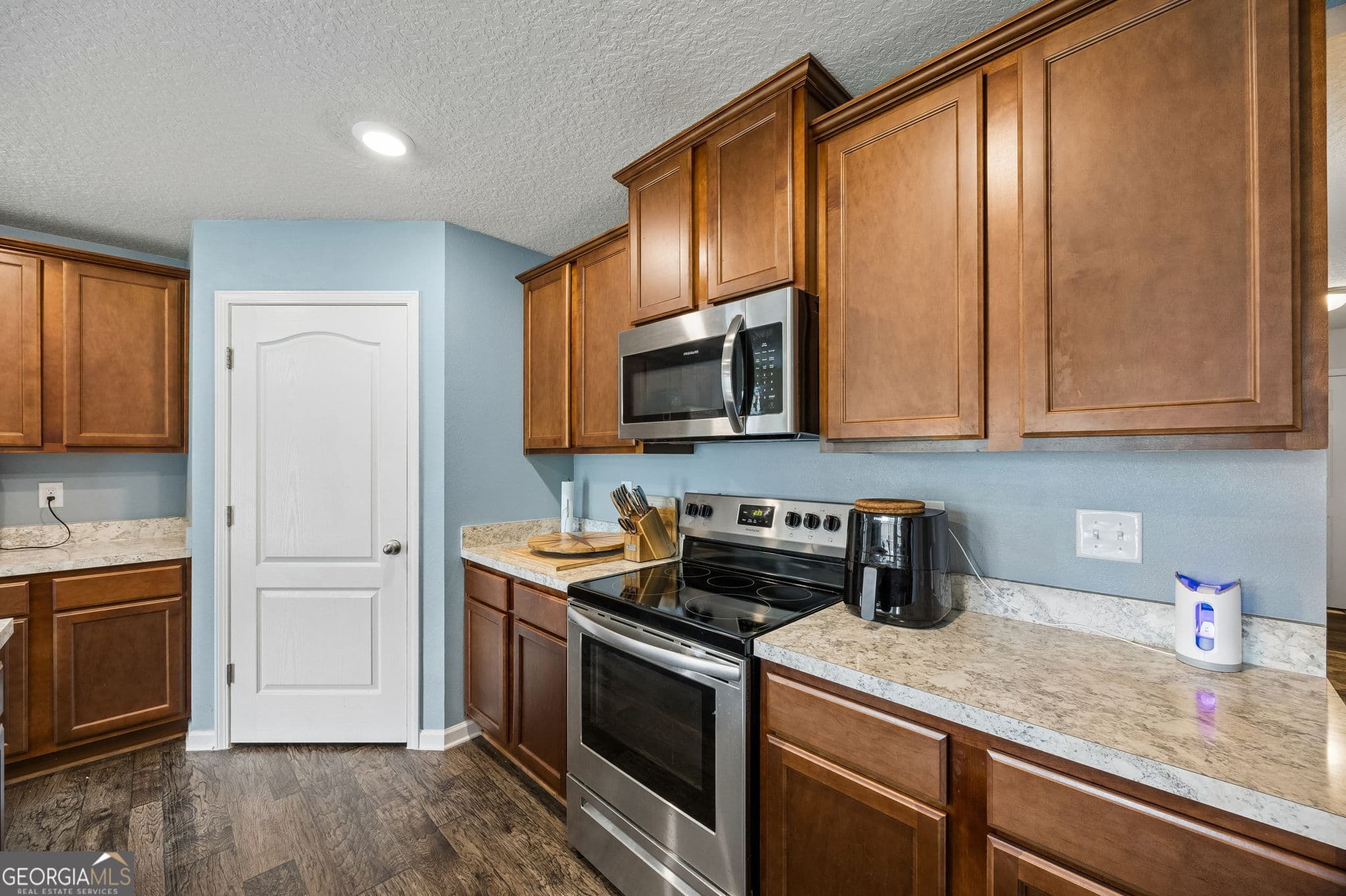 4 bedroom, 2 bathroom, 1,464 sq ft single family residence for sale at 302 Cedar Breeze Drive, Kingsland, GA 31548 — photo 4