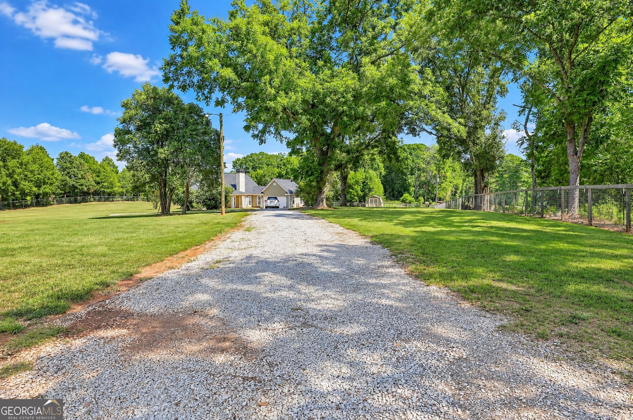 3 bedroom, 2 bathroom, 1,457 sq ft single family residence for sale at 1720 Highway 92, Fayetteville, GA 30215 — photo 1 of 44