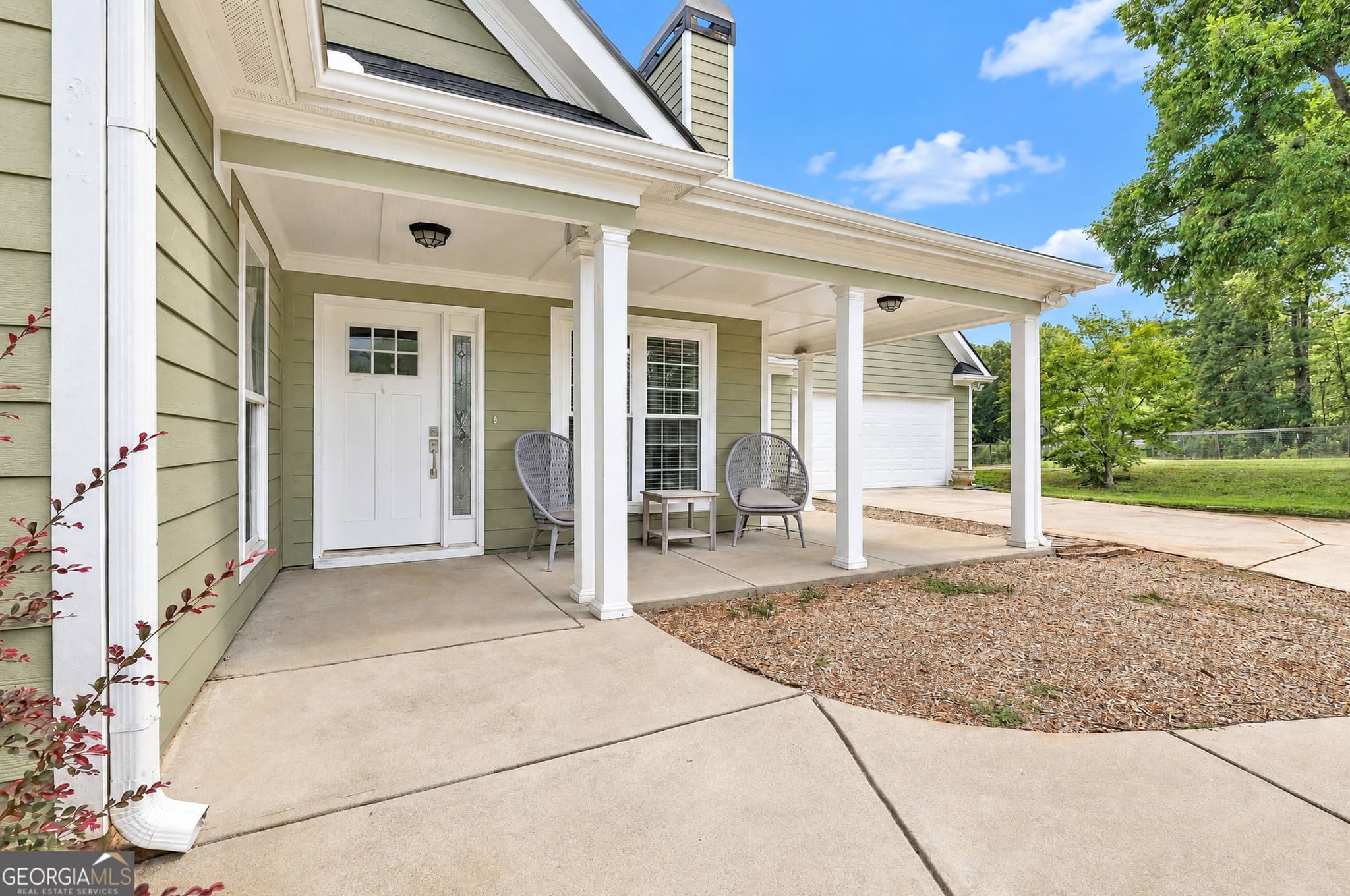 3 bedroom, 2 bathroom, 1,457 sq ft single family residence for sale at 1720 Highway 92, Fayetteville, GA 30215 — photo 4
