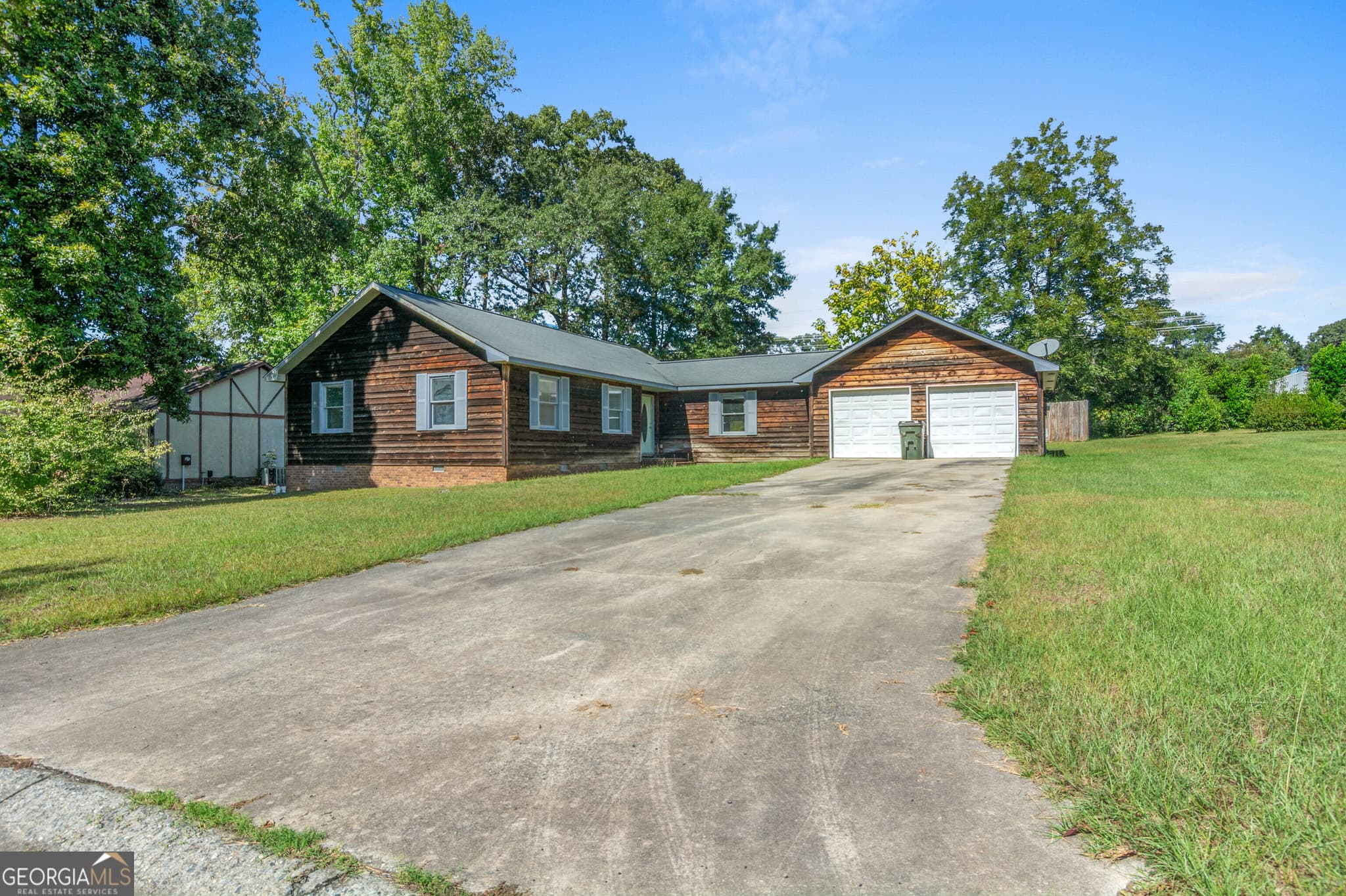3 bedroom, 2 bathroom, 1,501 sq ft single family residence for sale at 110 Springwood Drive, Warner Robins, GA 31088 — photo 2
