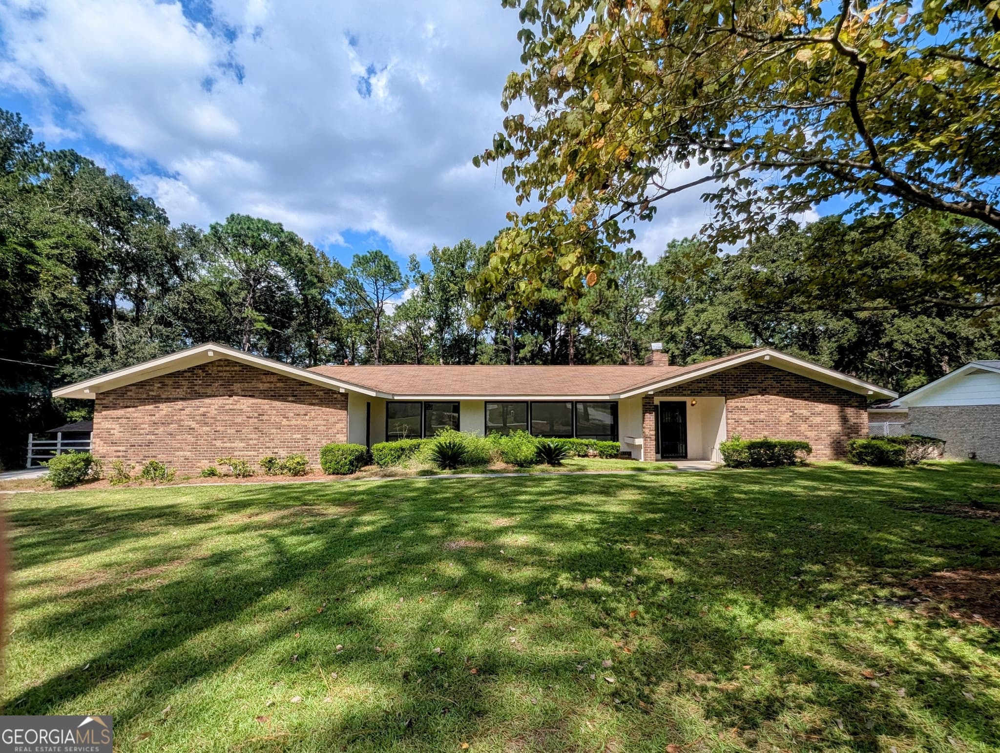 4 bedroom, 2.5 bathroom, 2,304 sq ft single family residence for sale at 25 Golf Club Circle, Statesboro, GA 30458