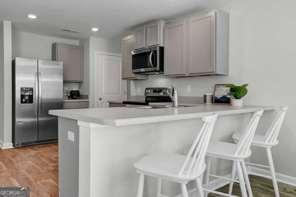 3 bedroom, 2 bathroom, 1,343 sq ft single family residence under contract at 109 Hollingsworth Loop, Statesboro, GA 30461 — photo 8