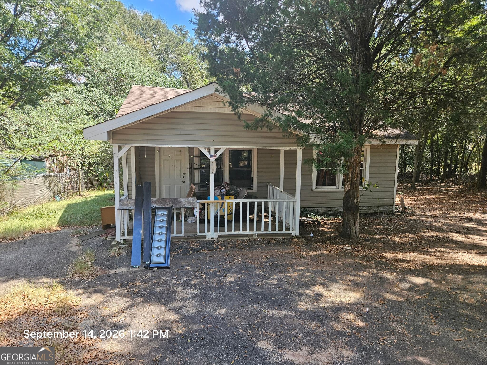 2 bedroom, 1 bathroom, 900 sq ft single family residence for sale at 4222 Trammel Avenue, Macon, GA 31206