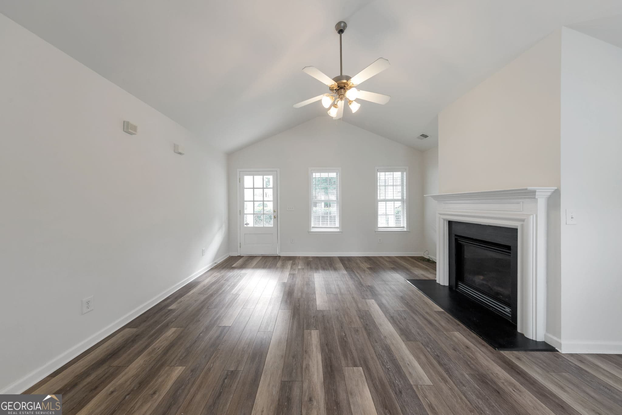 3 bedroom, 2 bathroom, 1,337 sq ft single family residence for rent at 196 Highland Falls Drive, Hiram, GA 30141 for $1,750 a month — photo 3