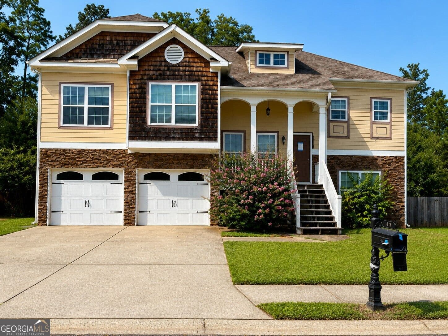5 bedroom, 3 bathroom, 2,056 sq ft single family residence for sale at 29 Barnsley Village Drive, Adairsville, GA 30103 — photo 1 of 14