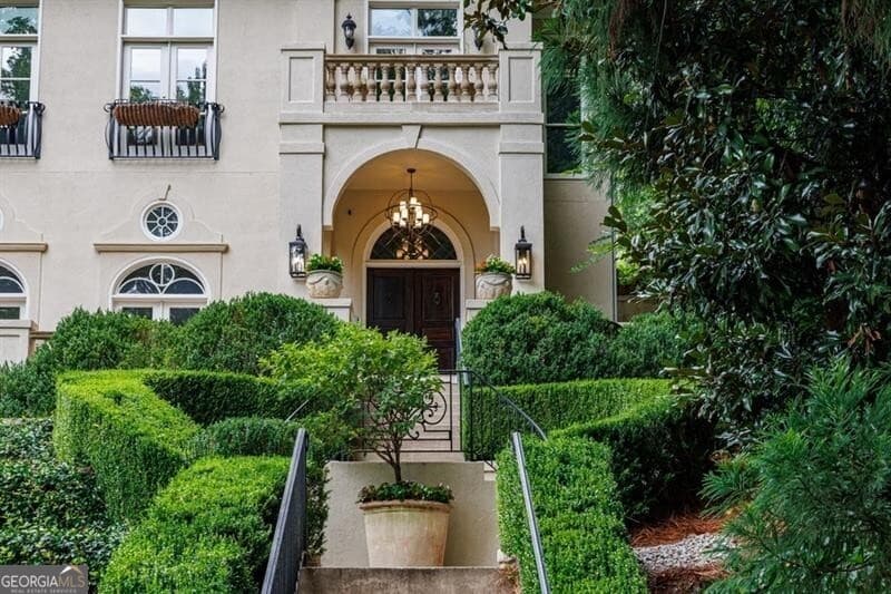 4 bedroom, 5 bathroom, 5,382 sq ft single family residence for sale at 388 Beverly Road, Atlanta, GA 30309 — photo 2