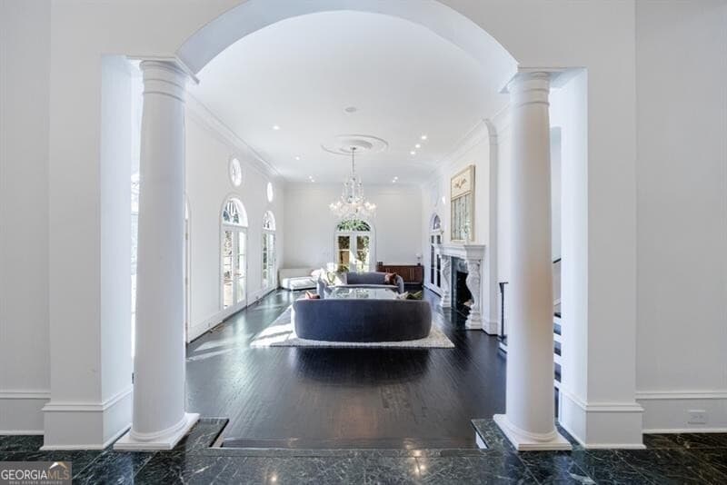 4 bedroom, 5 bathroom, 5,382 sq ft single family residence for sale at 388 Beverly Road, Atlanta, GA 30309 — photo 7