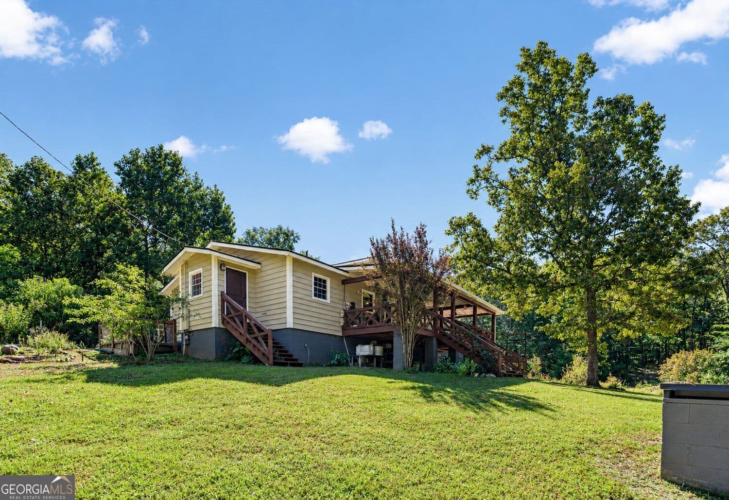 2 bedroom, 2 bathroom, 1,068 sq ft cabin,single family residence for sale at 9170 Wilkerson Mill Road, Chattahoochee Hills, GA 30268 — photo 3