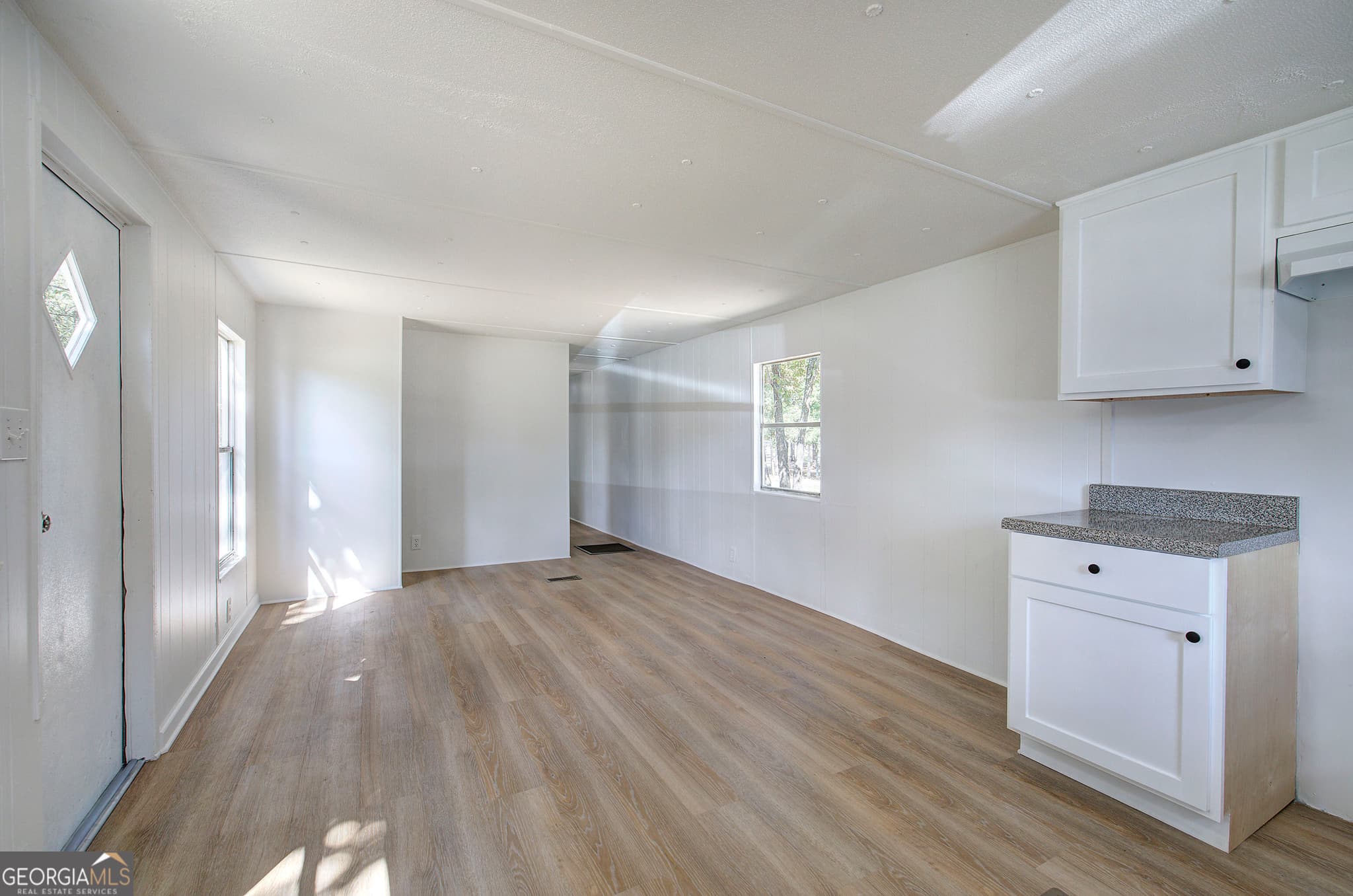 2 bedroom, 1 bathroom, 580 sq ft manufactured home,single family residence for rent at 127 Rising Fawn Trail, Rome, GA 30165 for $1,100 a month — photo 4