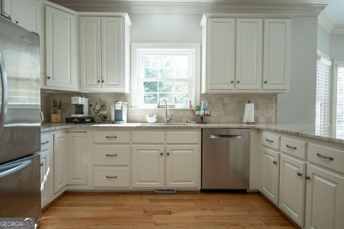 4 bedroom, 2.5 bathroom, 3,076 sq ft single family residence for sale at 1250 Daandra Drive, Watkinsville, GA 30677 — photo 10