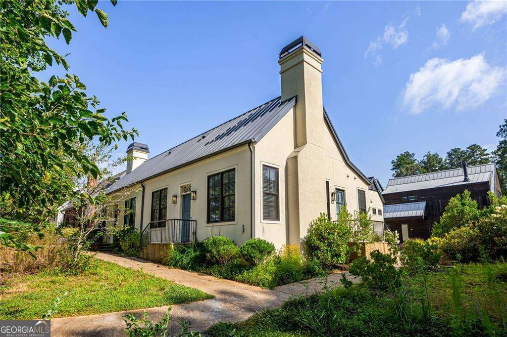 2 bedroom, 2 bathroom, 1,379 sq ft townhouse for rent at 377 Anders, Chattahoochee Hills, GA 30268 for $3,400 a month