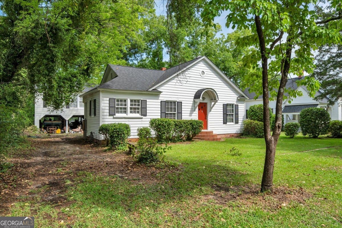 2 bedroom, 1 bathroom, 898 sq ft single family residence under contract at 315 Second Street, Danville, GA 31017