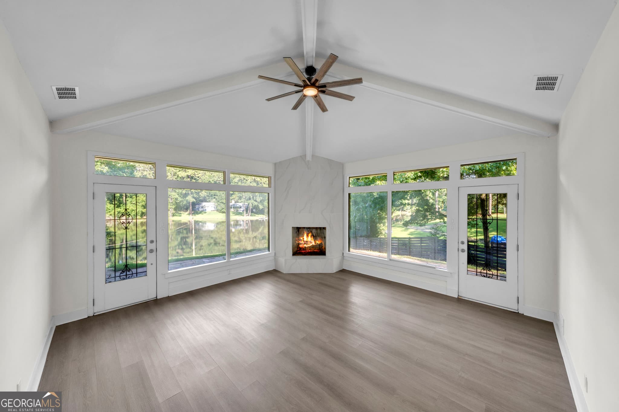 3 bedroom, 2 bathroom, 2,680 sq ft single family residence for rent at 1568 Niskey Lake Trail, Atlanta, GA 30331 for $2,850 a month — photo 6