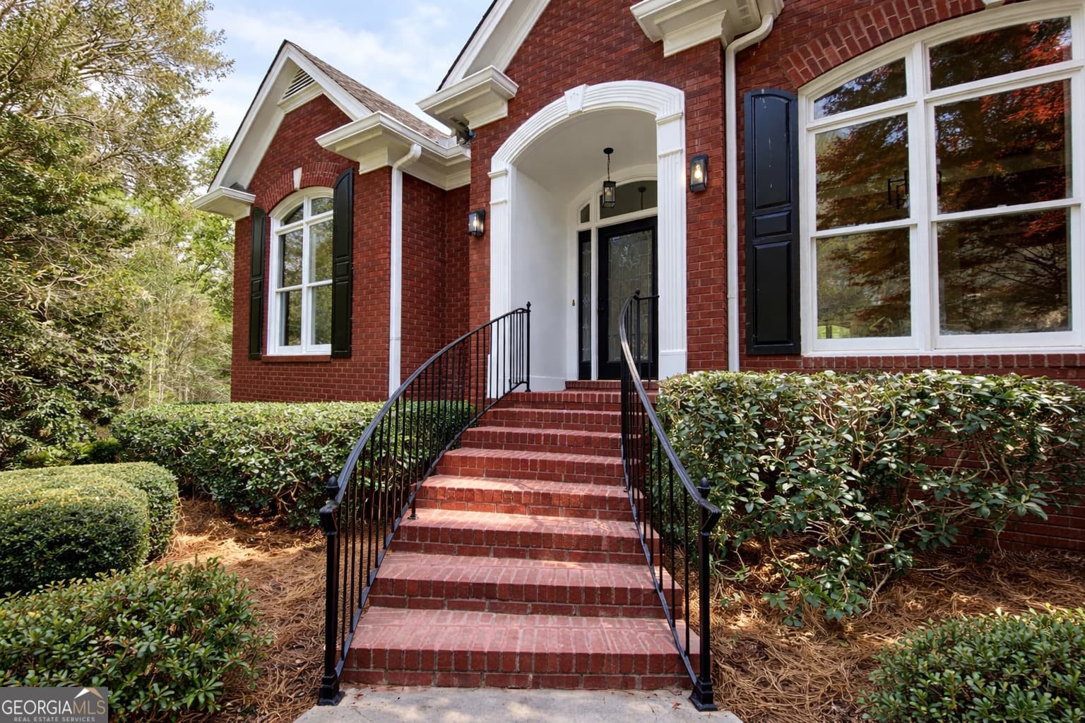 5 bedroom, 3.5 bathroom, 3,876 sq ft single family residence for sale at 461 Providence Club Drive, Monroe, GA 30656 — photo 4