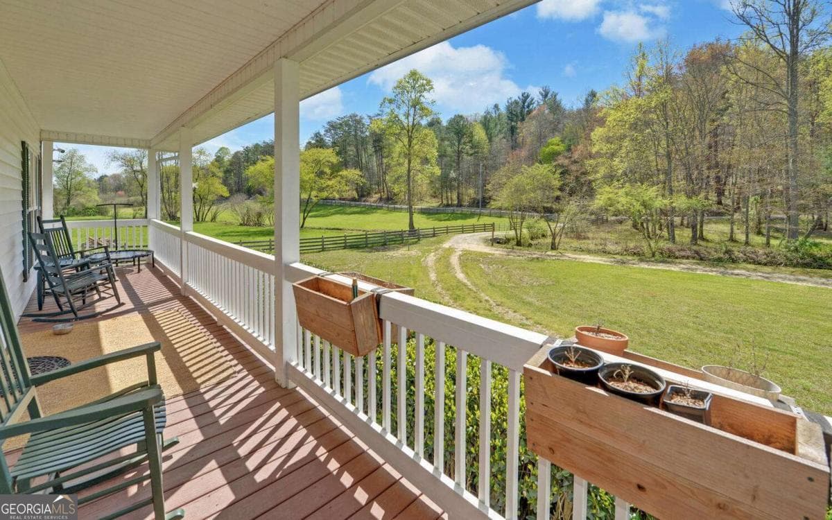 7 bedroom, 5.5 bathroom, 4,470 sq ft farm for sale at 202 Dove Lane, Morganton, GA 30560 — photo 4
