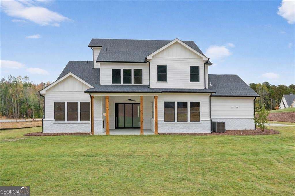 5 bedroom, 4.5 bathroom single family residence for sale at 165 Chariot Court, Jefferson, GA 30549 — photo 4