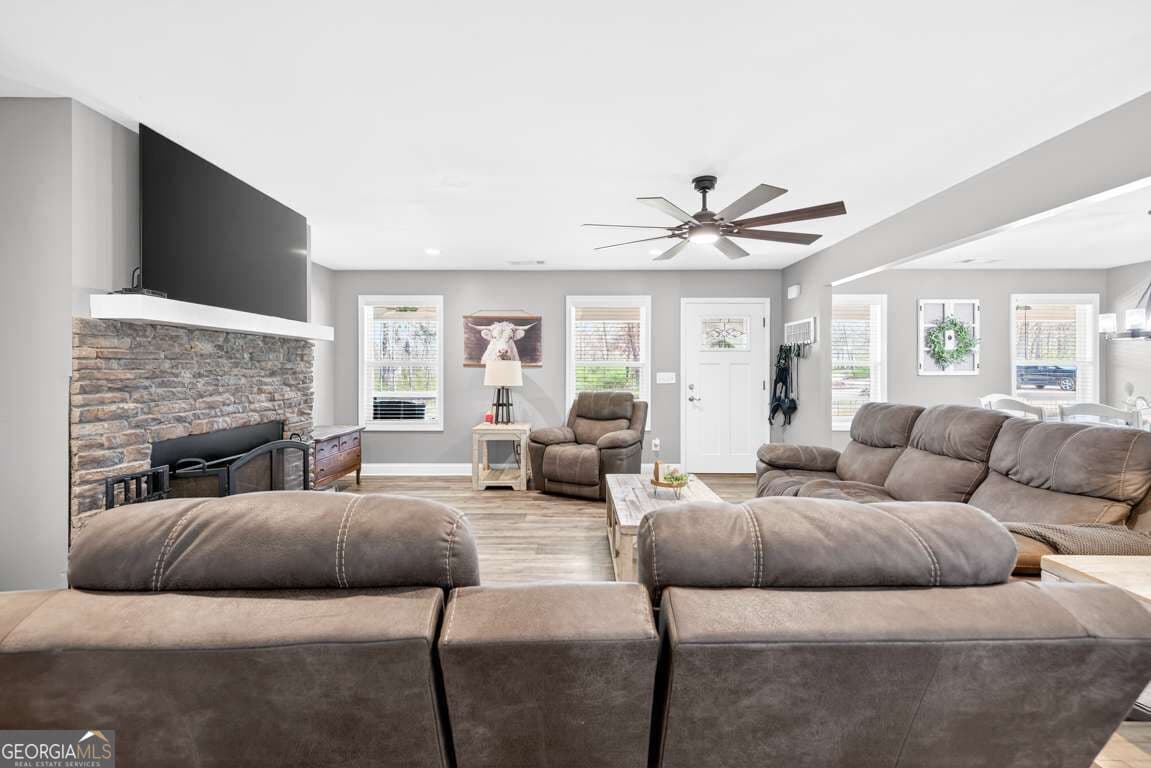 3 bedroom, 2 bathroom, 1,914 sq ft single family residence for sale at 2361 County Line Road, Mansfield, GA 30055 — photo 7