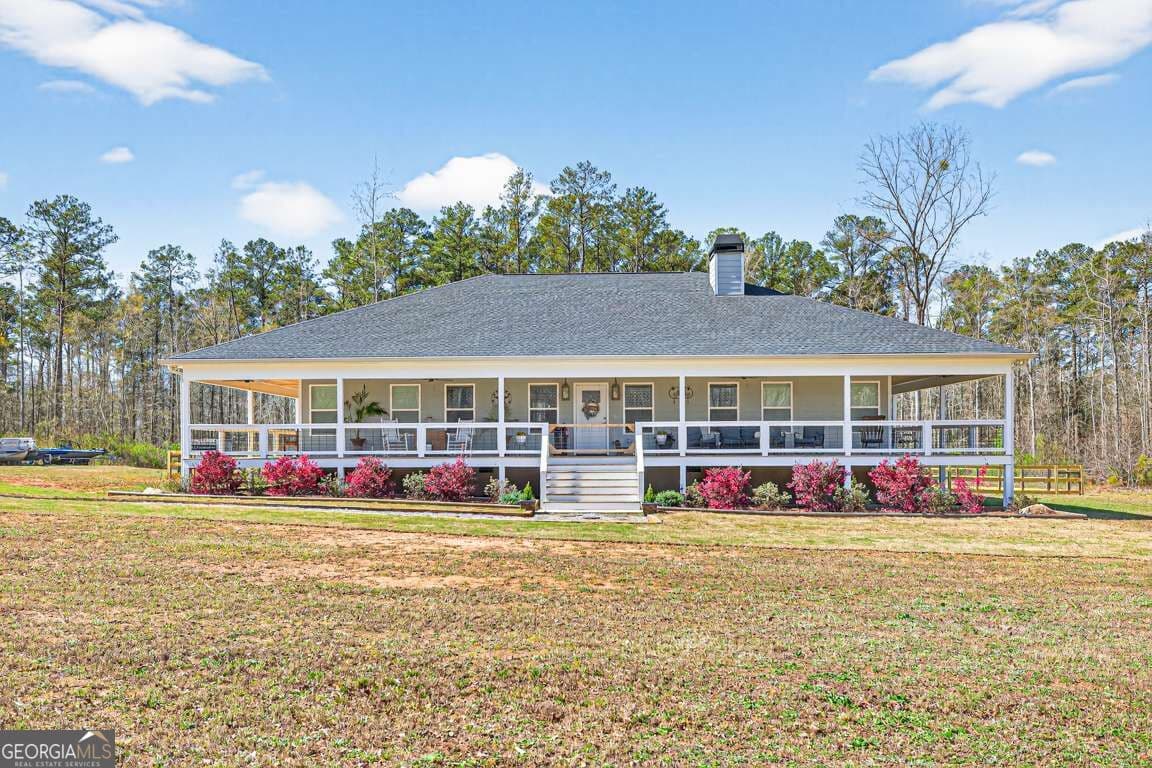 3 bedroom, 2 bathroom, 1,914 sq ft single family residence for sale at 2361 County Line Road, Mansfield, GA 30055