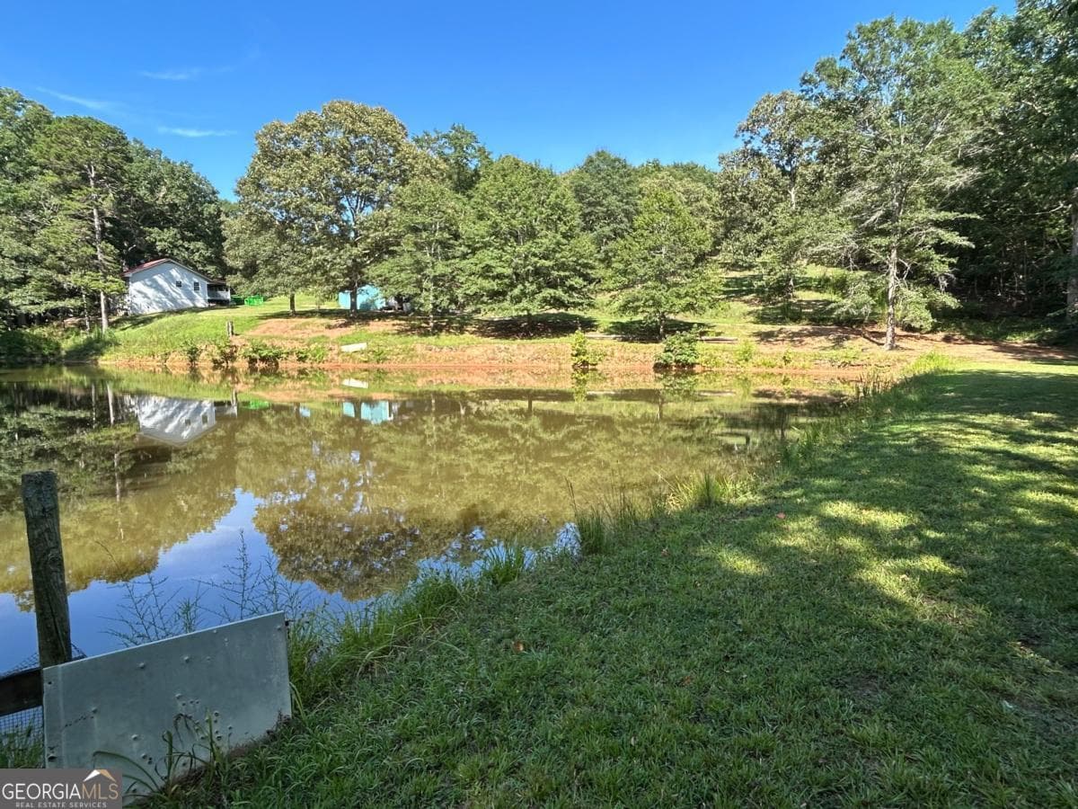5 bedroom, 1 bathroom single family residence for sale at 2398 James Springs Road, Danielsville, GA 30633 — photo 2