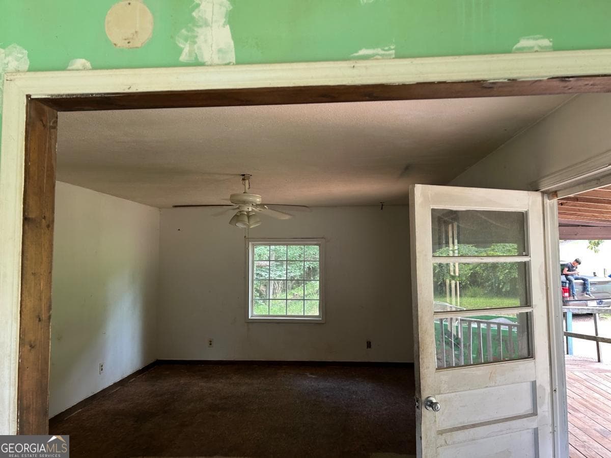 5 bedroom, 1 bathroom single family residence for sale at 2398 James Springs Road, Danielsville, GA 30633 — photo 6